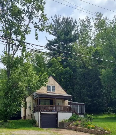 14099 Lincoln Way, Irwin, PA 15642