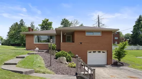12610 Deborah Dr, Irwin, PA 15642