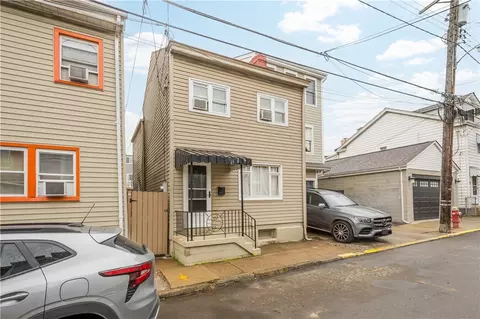 159 S 16th St, Pittsburgh, PA 15203