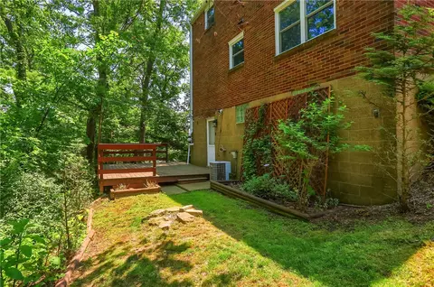Exterior - 331 Hoffman Rd, Pittsburgh, PA 15212 photo 4 of 8