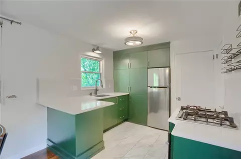 Kitchen - 331 Hoffman Rd, Pittsburgh, PA 15212 photo 1 of 7