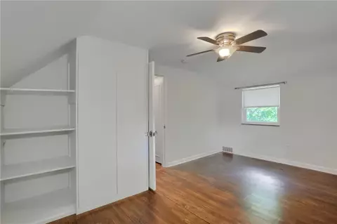 Bedroom - 331 Hoffman Rd, Pittsburgh, PA 15212 photo 3 of 8