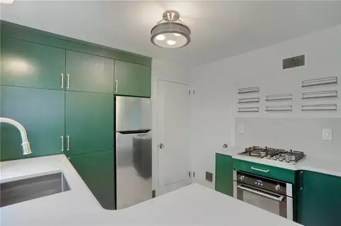 Kitchen - 331 Hoffman Rd, Pittsburgh, PA 15212 photo 2 of 7