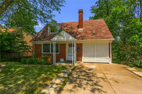 Exterior - 331 Hoffman Rd, Pittsburgh, PA 15212 photo 2 of 8