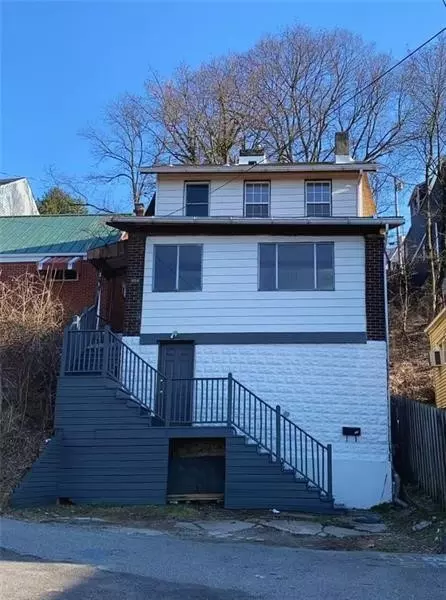 858 Monteiro St, Pittsburgh, PA 15217