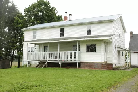 1667 District Rd, Fredonia, PA 16124