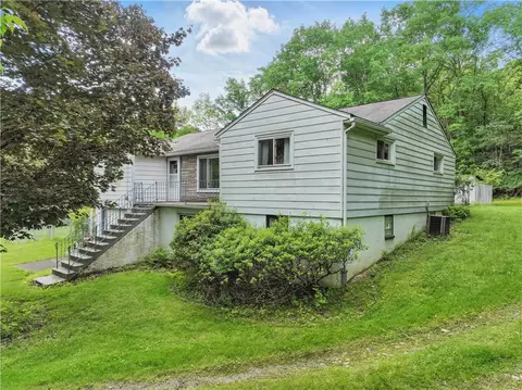 1726 Hillsdale Ave, Ambridge, PA 15003