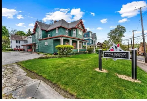 334 E State St, Sharon, PA 16146