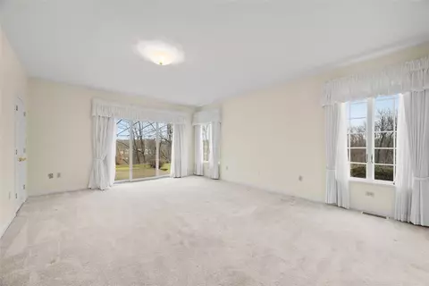 Bedroom - 21 Timbercrest Cir, Cecil, PA 15321 photo 5 of 8