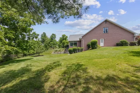Exterior - 21 Timbercrest Cir, Cecil, PA 15321 photo 6 of 7
