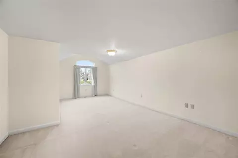 Bedroom - 21 Timbercrest Cir, Cecil, PA 15321 photo 4 of 8