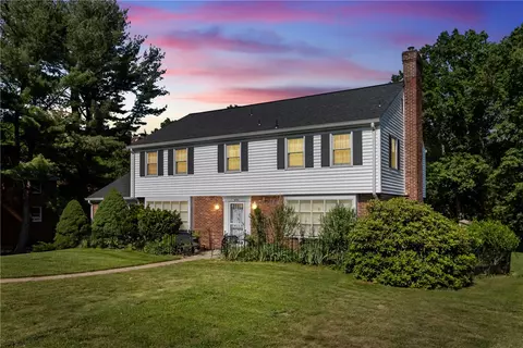 8064 Brittany Pl, Pittsburgh, PA 15237