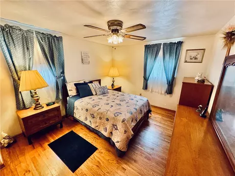 126 Preston Dr, Braddock, PA 15104 photo 15