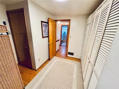 126 Preston Dr, Braddock, PA 15104 photo 20
