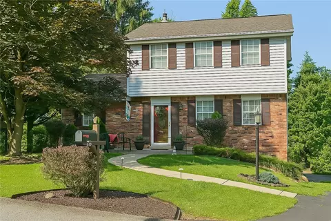 560 Monticello Dr, Delmont, PA 15626