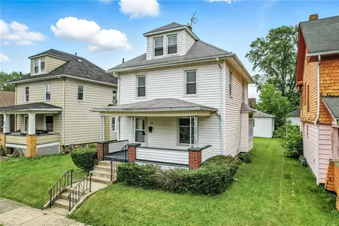 385 Spruce Ave, Sharon, PA 16146