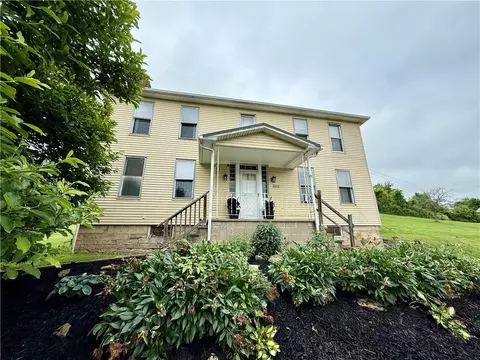 2072 Garards Fort Rd, Waynesburg, PA 15370