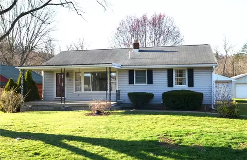 123 Jackson St, Harmony, PA 16037