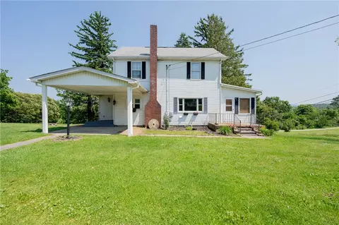 4177 Main St, Stahlstown, PA 15687