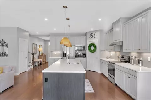 Kitchen - 205 Regency Dr, Eighty Four, PA 15330 photo 3 of 3