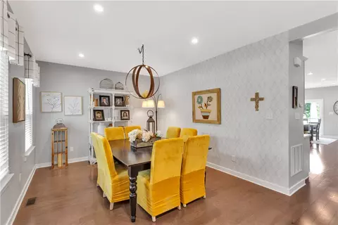 Dining - 205 Regency Dr, Eighty Four, PA 15330 photo 1 of 1