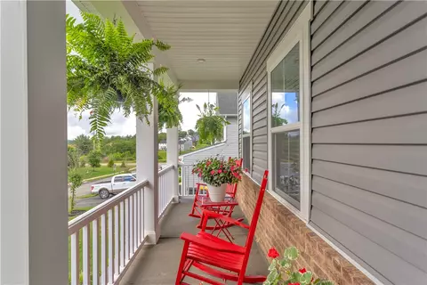 Exterior - 205 Regency Dr, Eighty Four, PA 15330 photo 7 of 7