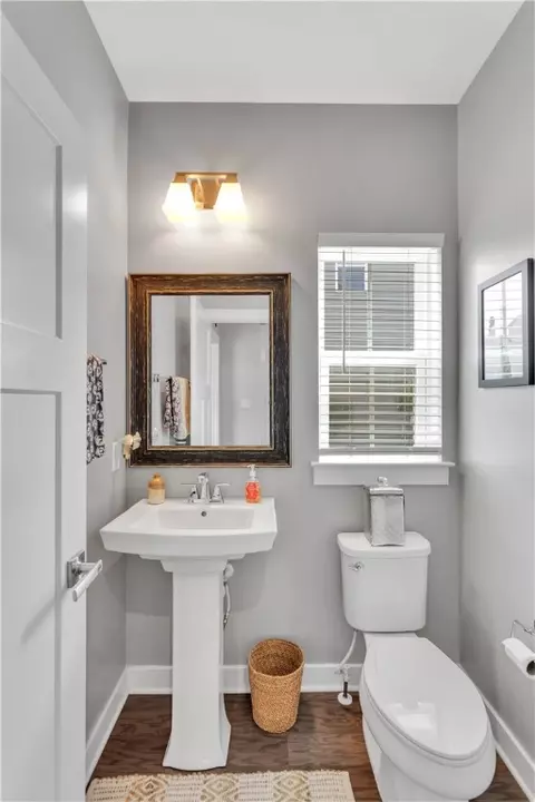 Bath - 205 Regency Dr, Eighty Four, PA 15330 photo 1 of 3