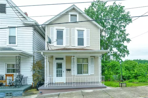 224 Mellon Ave, Donora, PA 15033