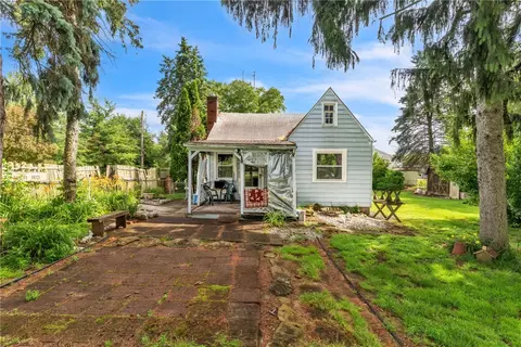 6201 Front River Rd, Pittsburgh, PA 15225