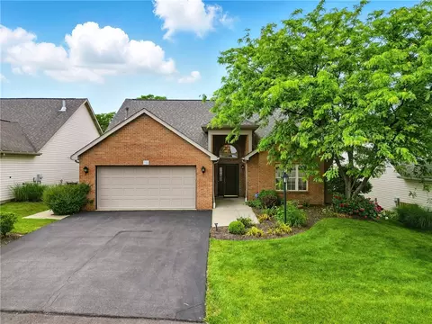 322 Carriage Dr, Freedom, PA 15042