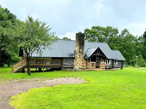 111 Lafayette Trl, Ohiopyle, PA 15470