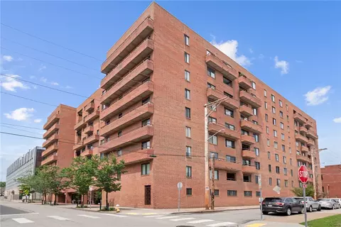 307 S Dithridge St #207, Pittsburgh, PA 15213