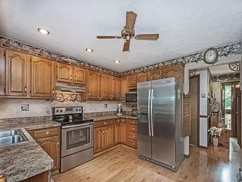 Kitchen - 4779 State Route 819, Apollo, PA 15613 photo 4 of 5