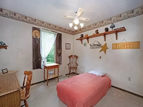 Bedroom - 4779 State Route 819, Apollo, PA 15613 photo 2 of 3