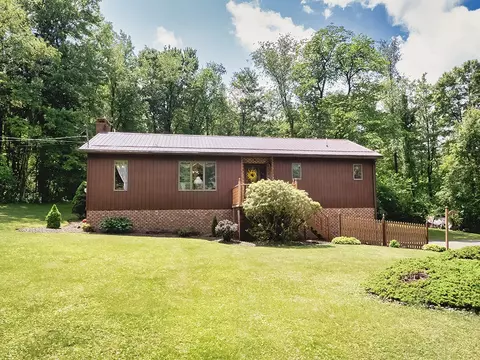 Exterior - 4779 State Route 819, Apollo, PA 15613 photo 4 of 12