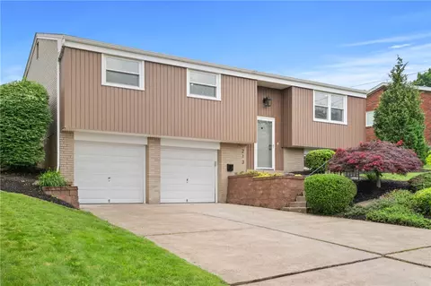 213 Thistle Dr, West Mifflin, PA 15122