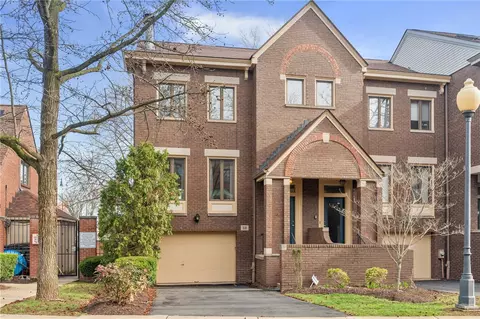 100 Denniston St #53, Pittsburgh, PA 15206