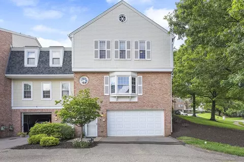 401 Olde Ingomar Ct, Pittsburgh, PA 15237
