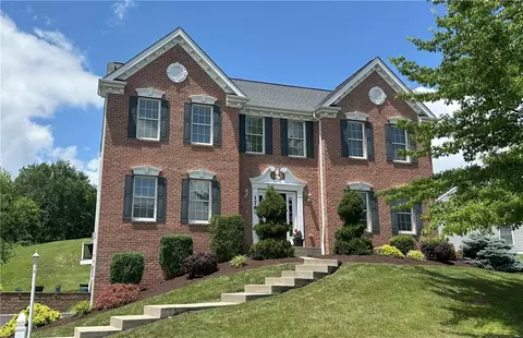 178 Foxchase Dr, Canonsburg, PA 15317