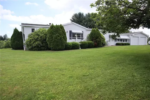 115 Pike Ave, New Castle, PA 16102