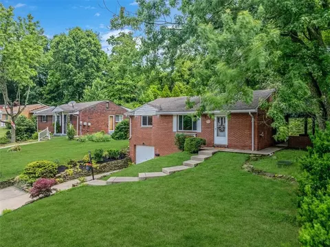 5241 Gardenville, Pittsburgh, PA 15236