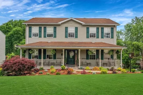 2616 Chalet Ln, South Park, PA 15129