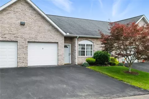 31 Elena Ave, New Kensington, PA 15068