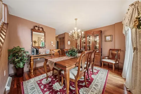 731 Stonebridge Dr, Irwin, PA 15642 photo 10