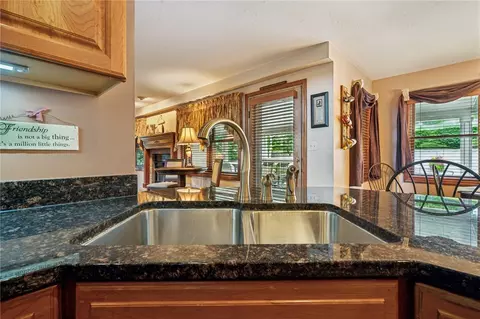 731 Stonebridge Dr, Irwin, PA 15642 photo 6