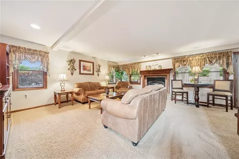 731 Stonebridge Dr, Irwin, PA 15642 photo 14