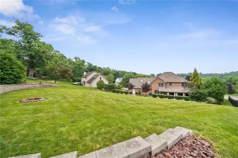 731 Stonebridge Dr, Irwin, PA 15642 photo 32