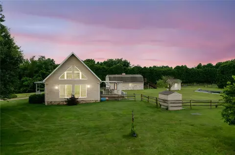 135 Preacher Rd, Hunker, PA 15639