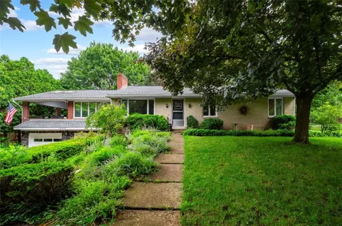 1833 Allison Ave, Allison Park, PA 15101