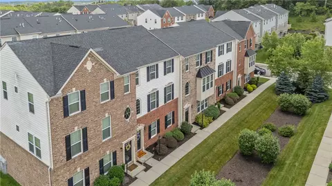 View/Area - 2804 Pointe View Dr, Mars, PA 16046 photo 2 of 6